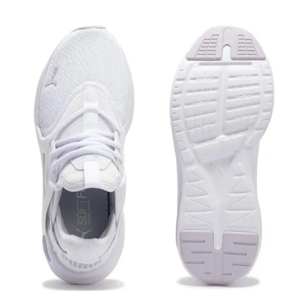 White Sneakers for Everyday Comfort
